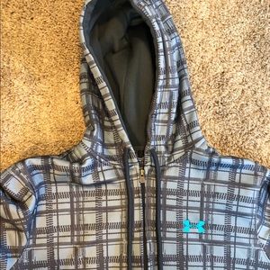 Men’s XL Under Armour hoodie